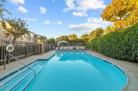 Exterior - 515 S Sierra Ave #119, Solana Beach, CA 92075 photo 1 of 1