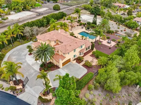 13665 White Rock Station Rd, Poway, CA 92064