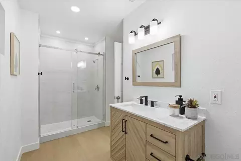 Bath - 911 Jamacha Rd, El Cajon, CA 92019 photo 2 of 3