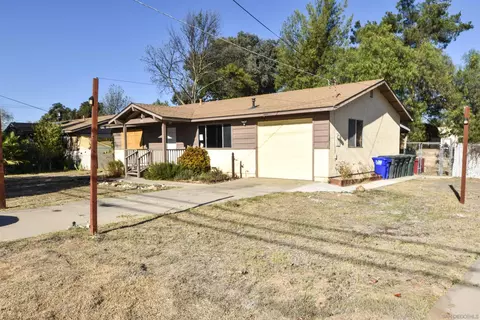 Exterior - 842 11th St, Ramona, CA 92065 photo 5 of 5