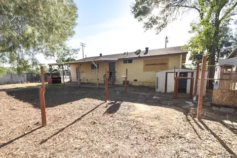 Exterior - 842 11th St, Ramona, CA 92065 photo 1 of 5