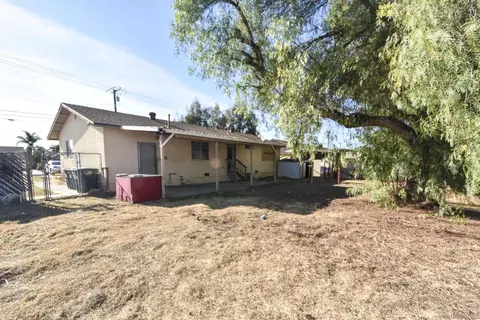 Exterior - 842 11th St, Ramona, CA 92065 photo 3 of 5
