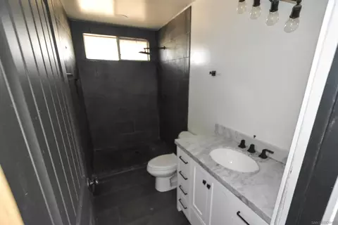 Bath - 842 11th St, Ramona, CA 92065 photo 1 of 2