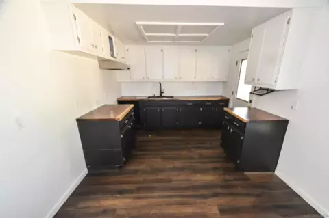 Kitchen - 842 11th St, Ramona, CA 92065 photo 2 of 3