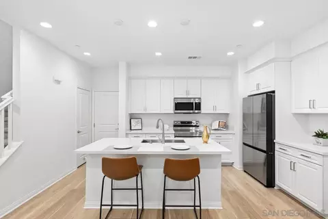 Kitchen - 10149 Graphite St, Spring Valley, CA 91977 photo 2 of 4