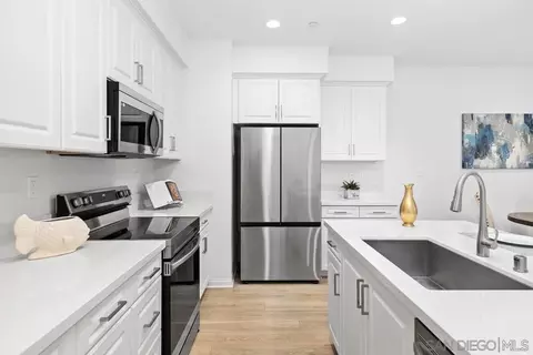 10149 Graphite St, Spring Valley, CA 91977
