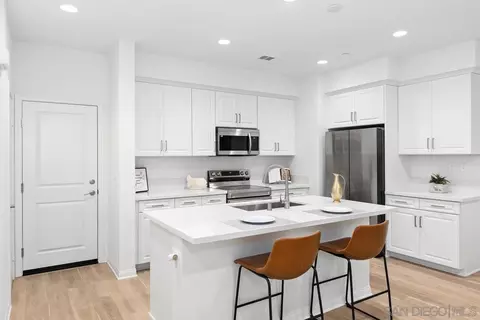 Kitchen - 10149 Graphite St, Spring Valley, CA 91977 photo 3 of 4