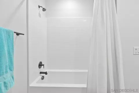 Bath - 10149 Graphite St, Spring Valley, CA 91977 photo 3 of 3