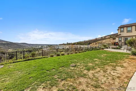 Exterior - 10149 Graphite St, Spring Valley, CA 91977 photo 9 of 9