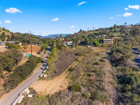 View/Area - 3849 Pala Mesa Dr, Fallbrook, CA 92028 photo 7 of 8