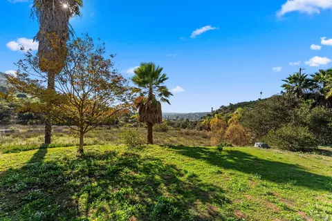 Exterior - 3849 Pala Mesa Dr, Fallbrook, CA 92028 photo 4 of 4