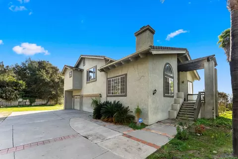 3849 Pala Mesa Dr, Fallbrook, CA 92028