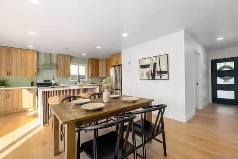 Dining - 12918 Seiler St, Poway, CA 92064 photo 1 of 1