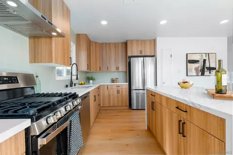 Kitchen - 12918 Seiler St, Poway, CA 92064 photo 3 of 3