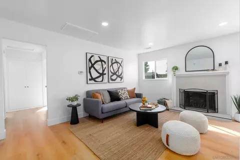 Living - 12918 Seiler St, Poway, CA 92064 photo 1 of 2