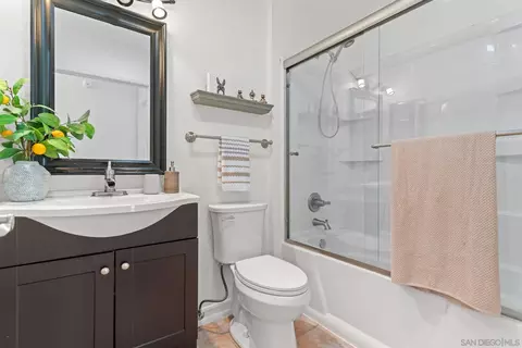Bath - 12722 Lakeshore Dr #B, Lakeside, CA 92040 photo 1 of 1