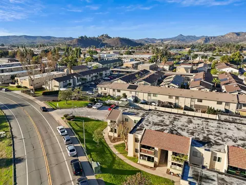 View/Area - 12722 Lakeshore Dr #B, Lakeside, CA 92040 photo 4 of 7