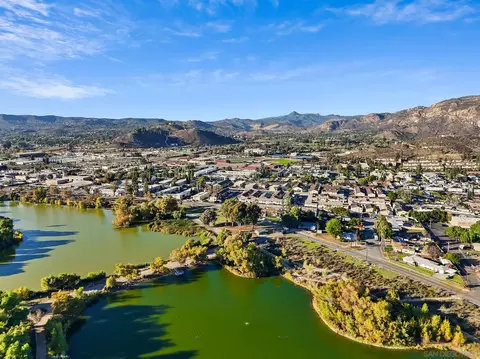 View/Area - 12722 Lakeshore Dr #B, Lakeside, CA 92040 photo 6 of 7