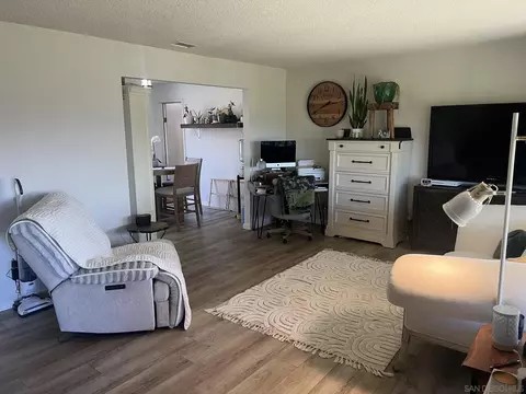 272 Lilac Dr, El Cajon, CA 92021 photo 4