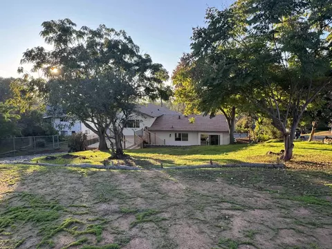 Exterior - 1756 Alhudson Dr, Escondido, CA 92029 photo 8 of 11