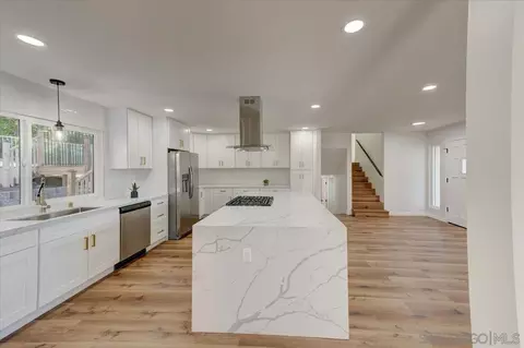 Kitchen - 1756 Alhudson Dr, Escondido, CA 92029 photo 9 of 9