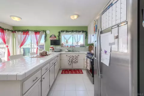 Kitchen - 1302 Valencia, Chula Vista, CA 91910 photo 4 of 6