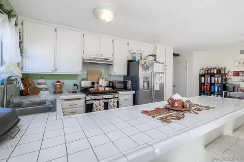 Kitchen - 1302 Valencia, Chula Vista, CA 91910 photo 6 of 6