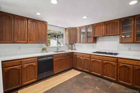 Kitchen - 18435 Chablis Rd, Ramona, CA 92065 photo 3 of 7