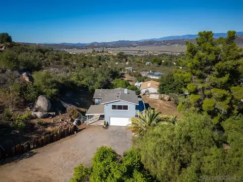 View/Area - 18435 Chablis Rd, Ramona, CA 92065 photo 3 of 8