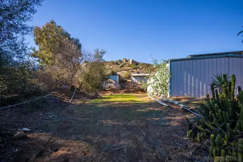 Exterior - 18435 Chablis Rd, Ramona, CA 92065 photo 10 of 11