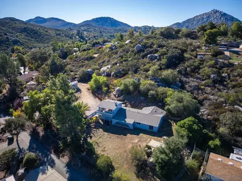 View/Area - 18435 Chablis Rd, Ramona, CA 92065 photo 4 of 8