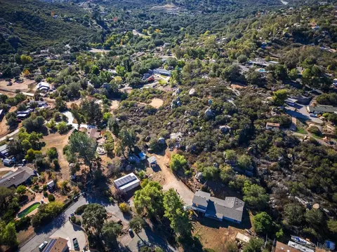 View/Area - 18435 Chablis Rd, Ramona, CA 92065 photo 7 of 8