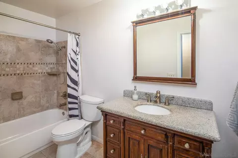Bath - 18435 Chablis Rd, Ramona, CA 92065 photo 4 of 4