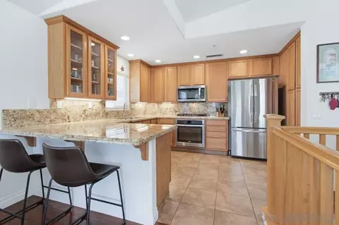 6377 Alexandri Cir, Carlsbad, CA 92011