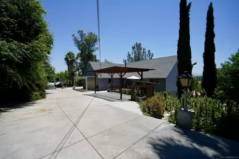 Exterior - 995 Laky Ln, Ramona, CA 92065 photo 2 of 14