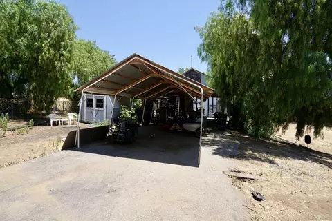 Exterior - 995 Laky Ln, Ramona, CA 92065 photo 6 of 14