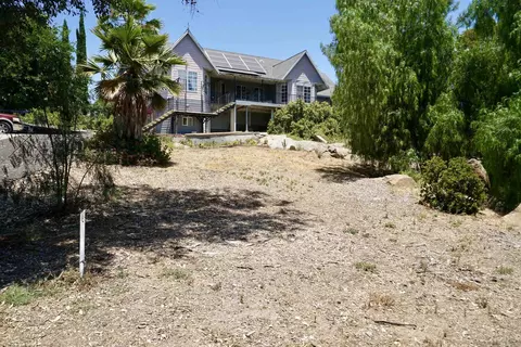 Exterior - 995 Laky Ln, Ramona, CA 92065 photo 9 of 14