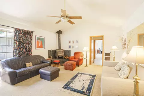 Living - 995 Laky Ln, Ramona, CA 92065 photo 1 of 2
