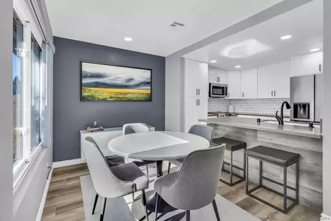 Dining - 7780 Parkway Dr #104, La Mesa, CA 91942 photo 1 of 3