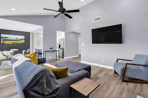 Living - 7780 Parkway Dr #104, La Mesa, CA 91942 photo 2 of 5