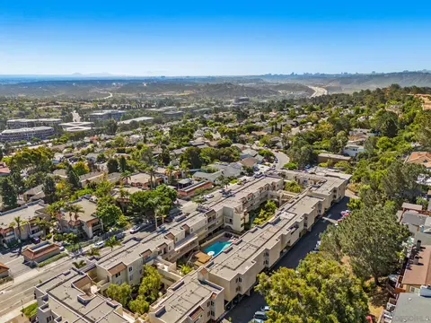 View/Area - 13754 Mango Dr #316, Del Mar, CA 92014 photo 7 of 9
