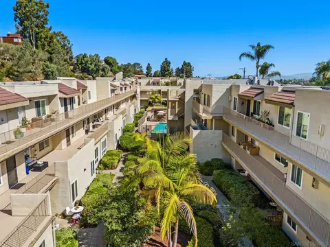 View/Area - 13754 Mango Dr #316, Del Mar, CA 92014 photo 5 of 9