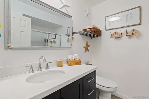 Bath - 13754 Mango Dr #316, Del Mar, CA 92014 photo 2 of 2