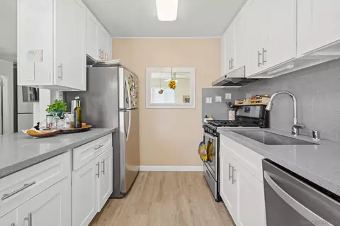 Kitchen - 13754 Mango Dr #316, Del Mar, CA 92014 photo 1 of 4
