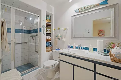 Bath - 13754 Mango Dr #316, Del Mar, CA 92014 photo 1 of 2