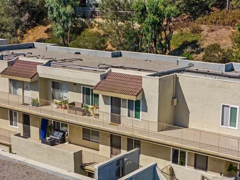 View/Area - 13754 Mango Dr #316, Del Mar, CA 92014 photo 3 of 9
