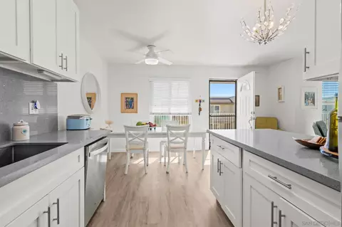 Kitchen - 13754 Mango Dr #316, Del Mar, CA 92014 photo 2 of 4