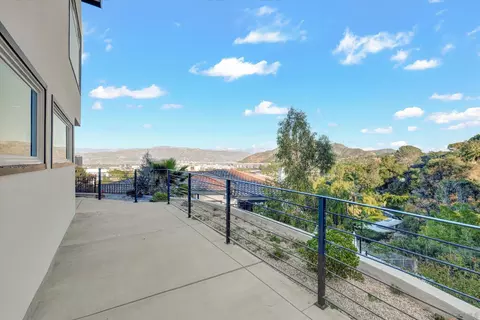 3546 Multiview Dr, Los Angeles, CA 90068