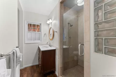 Bath - 7005 Draper Ave, La Jolla, CA 92037 photo 2 of 2