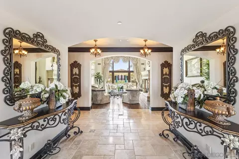 Entry Way - 14170 Bryce Pt, Poway, CA 92064 photo 2 of 8